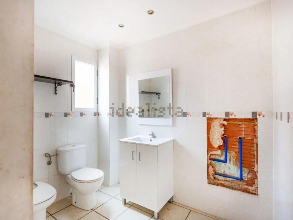  - Image 10