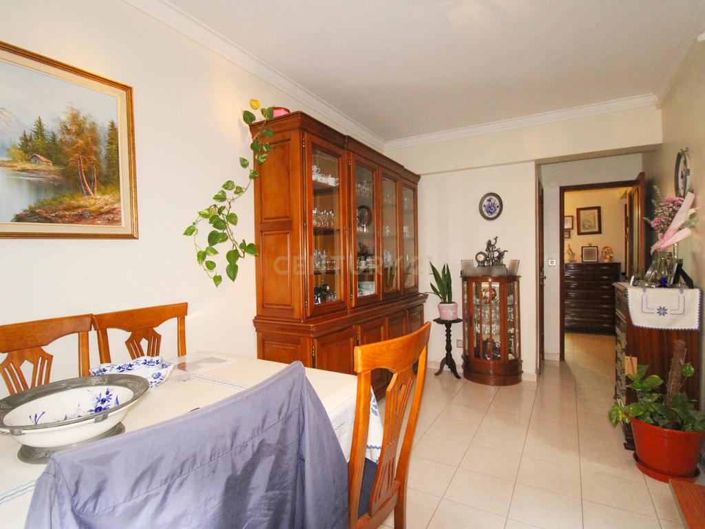 Apartamento T2+1 em Amora - Image 9