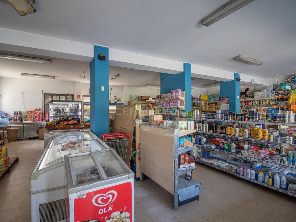 Trespasse de Supermercado, Abadias, Figueira da Foz. - Image 8