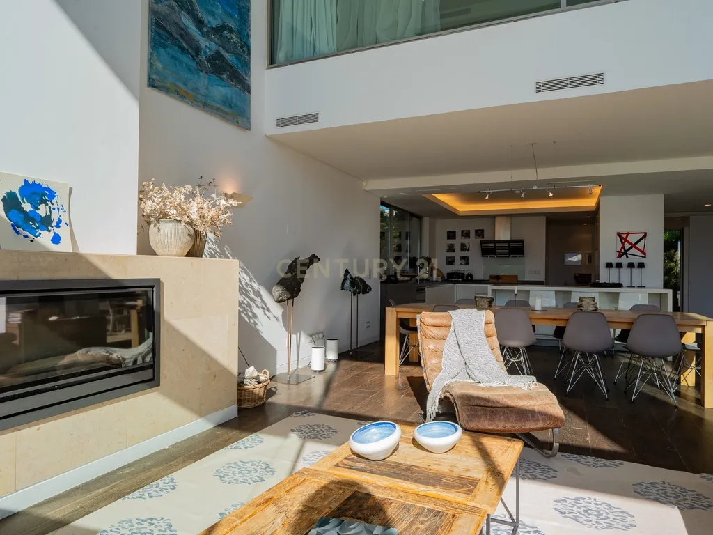 Moradia Exclusiva em Primeira Linha de Mar com Piscina Infinita / Tróia-Carvalhal - Image 14