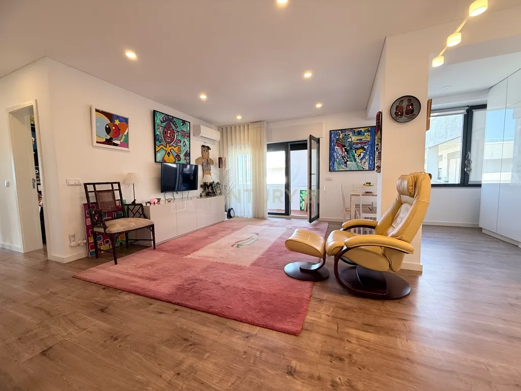 Apartamento T3 Remodelado com Vista Mar – Mindelo, Vila do Conde - Image 14