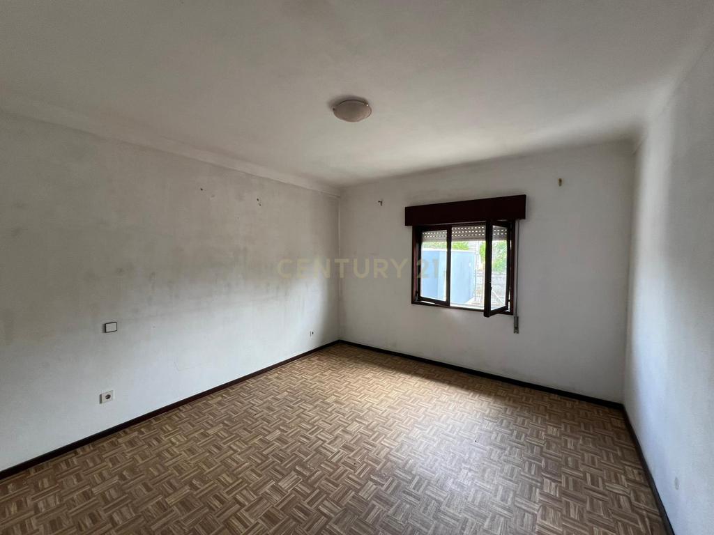 🏡 Moradia Isolada de 4 Frentes – Vila Verde da Raia, Chaves - Image 14