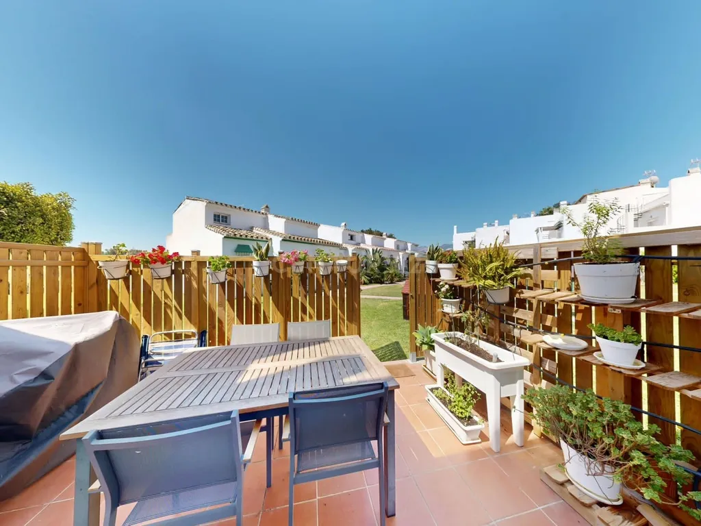 Moradia renovada em Mijas Golf | 3 quartos, piscina e vista para o golfe - Image 11