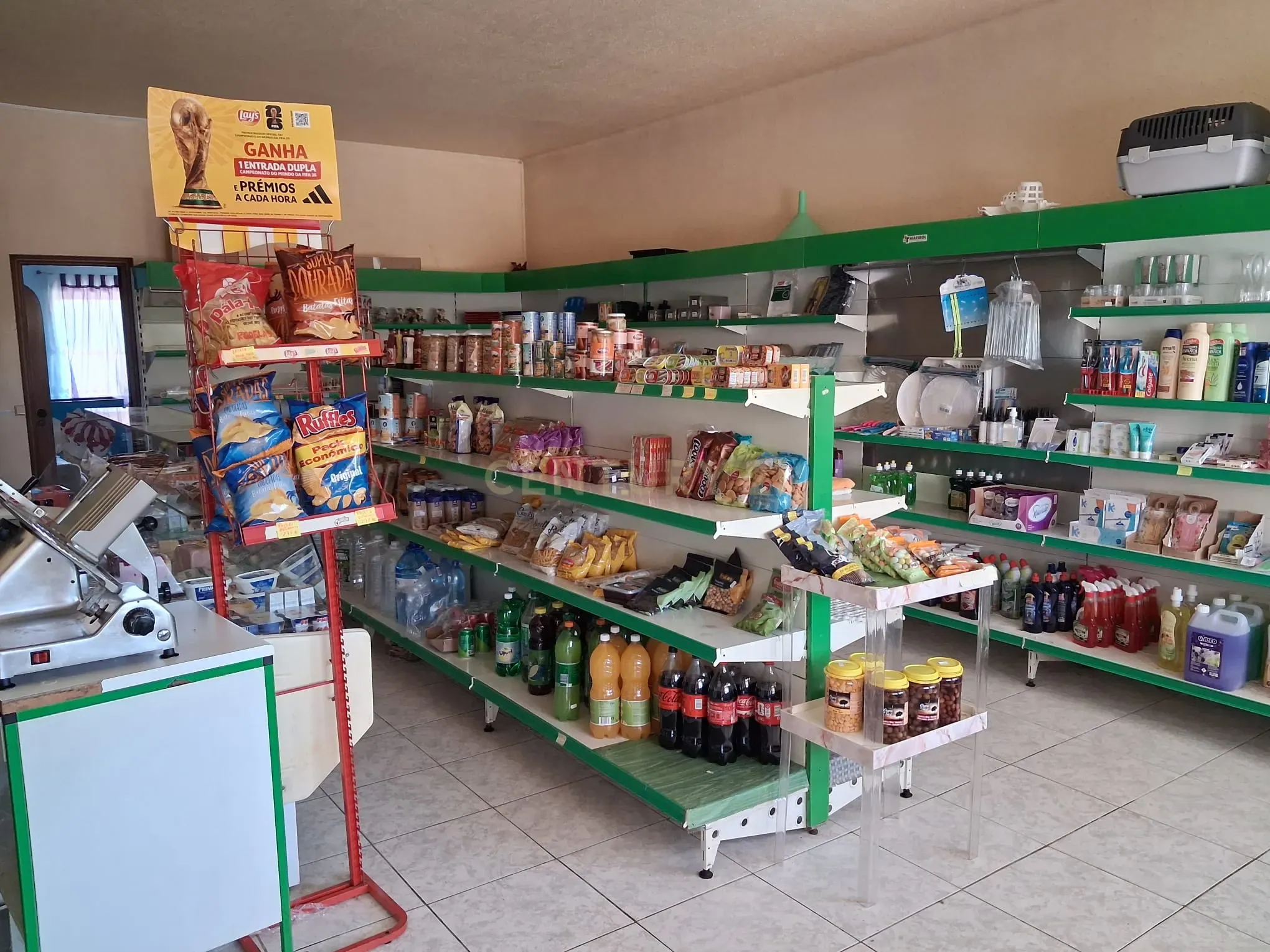 Fotografia 3 de Comercio || Habitação em Portela, Almagreira Pombal - Oportunidade Única!