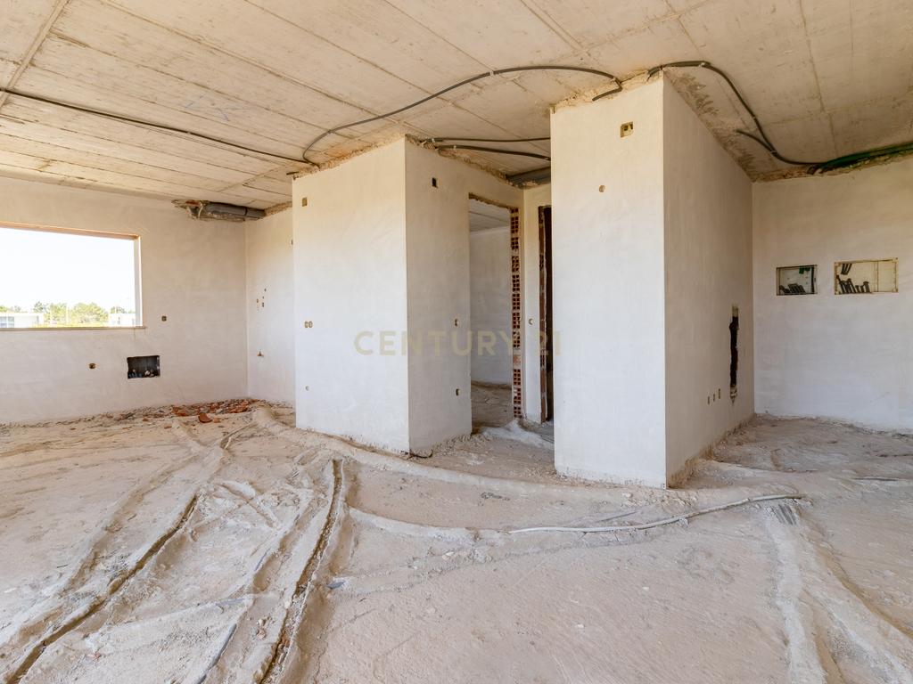 Excelente Apartamento T2 NOVO na Praia da Pedra do Ouro - Image 12