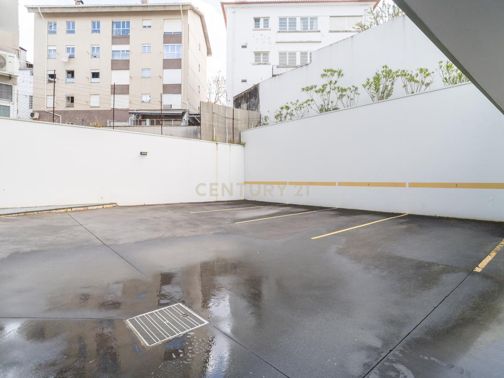 Requintada Penthouse T6 em Celas - Coimbra - Image 37