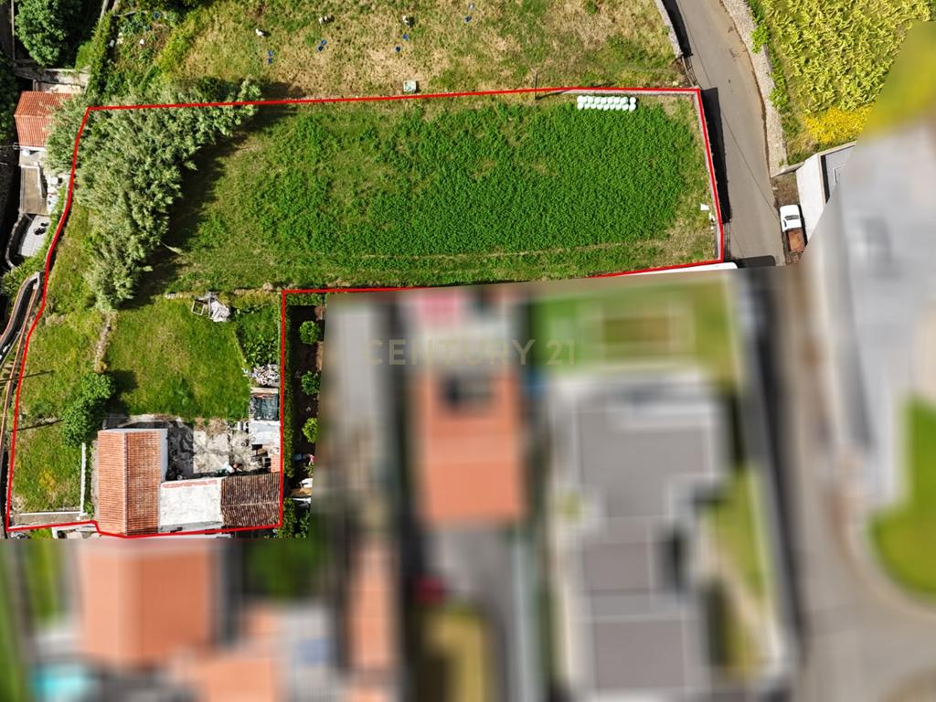 T2 com Terreno para Construção — Ideal para Projeto Futuro - Image 4