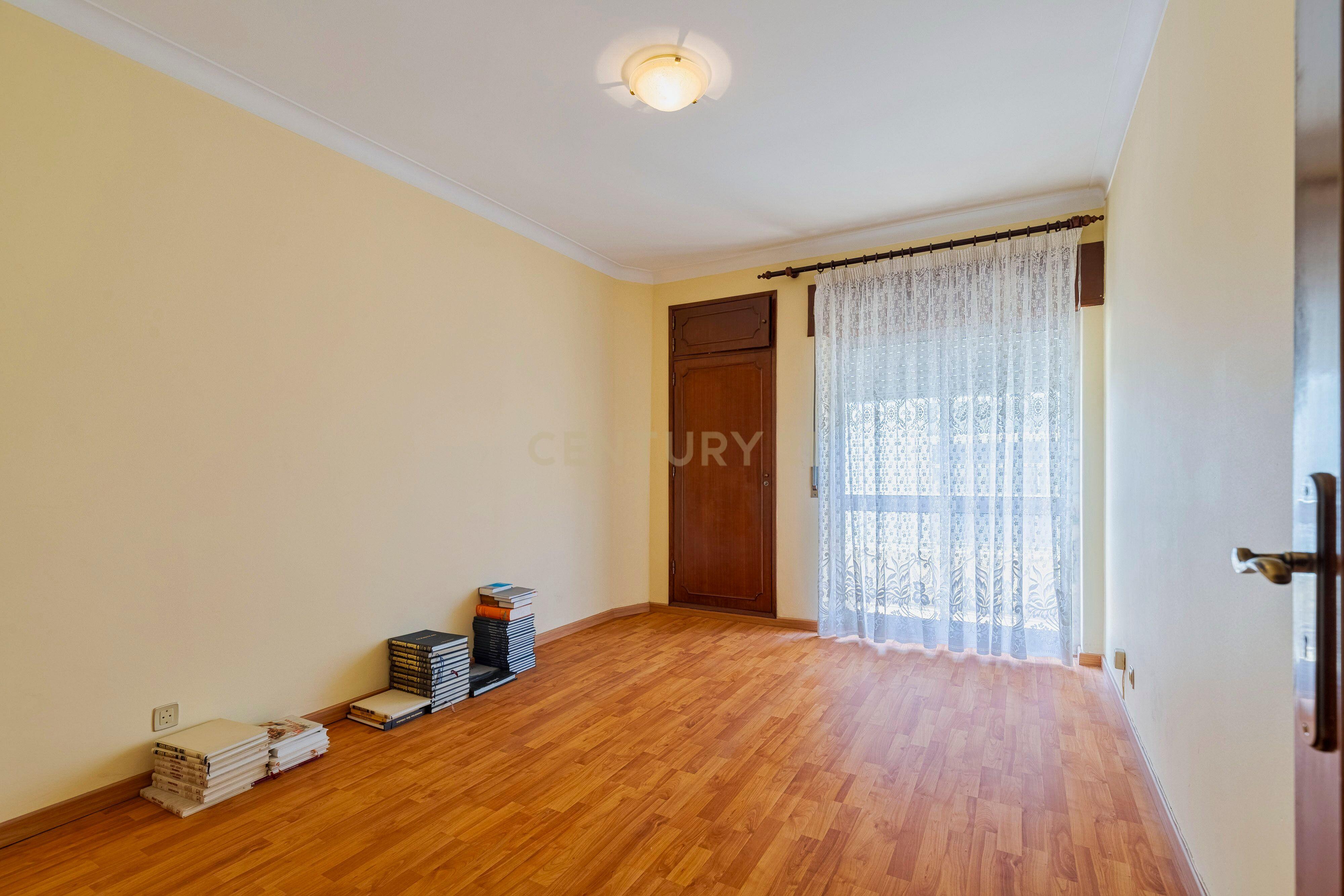 Fotografia 4 de Apartamento T3 em Montijo com Excelente Localização