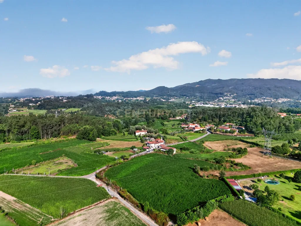 Quinta de Verim – 22.000 m² de história, natureza e potencial - Image 12