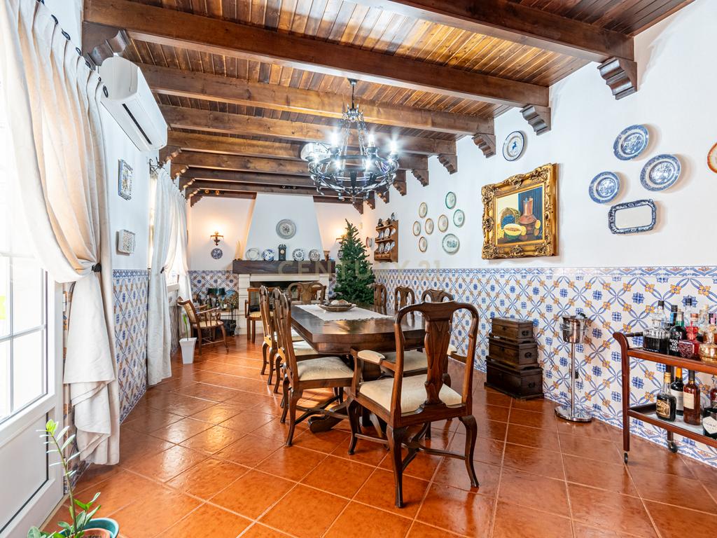 MORADIA T4 - SANTARÉM - Conforto, Elegância e Funcionalidade - Image 39