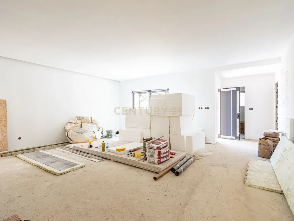MORADIA NOVA A ESTREAR EM ODIVELAS / CANEÇAS - Image 35