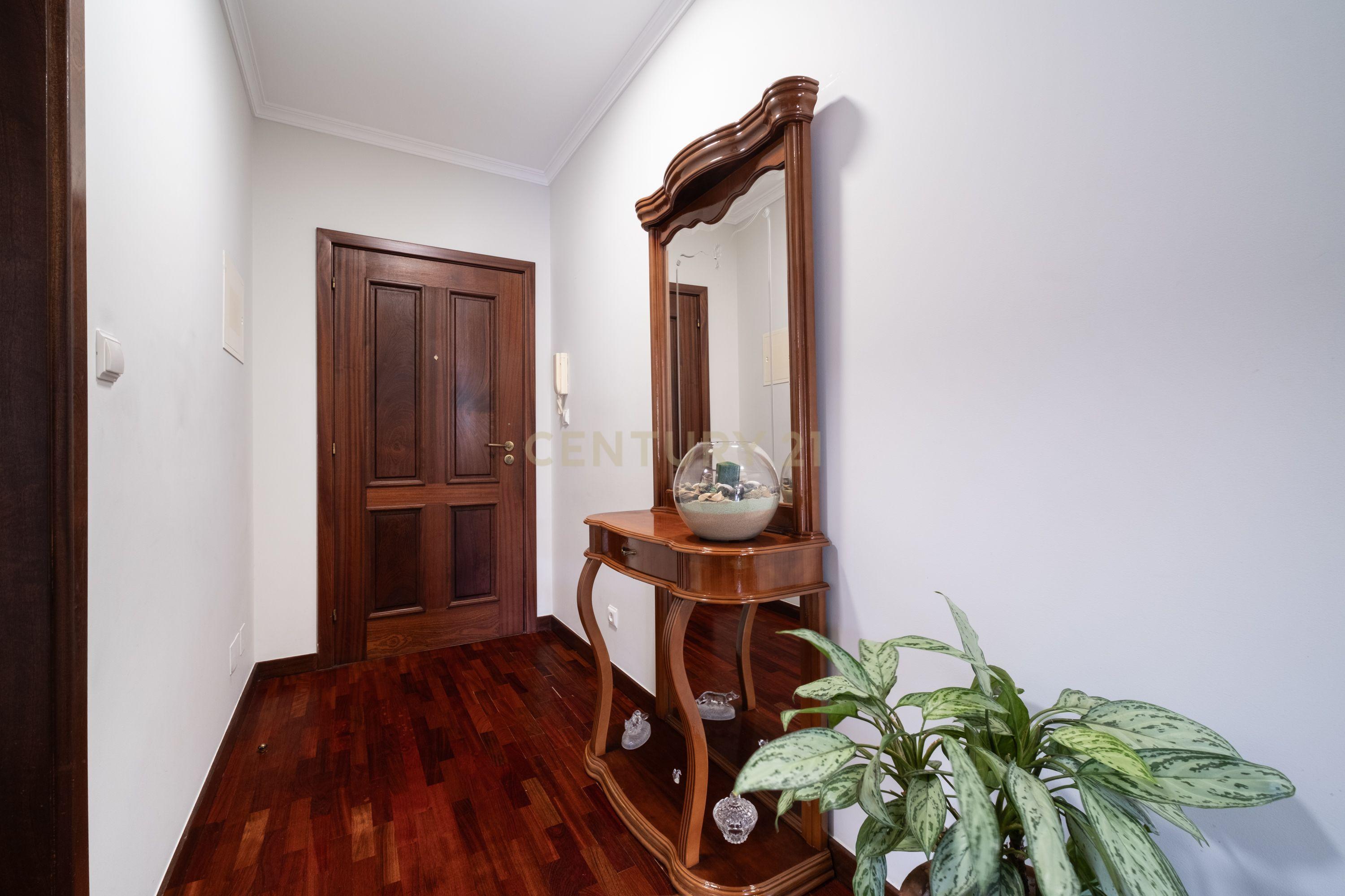 Fotografia 10 de Apartamento T3 - Madalenas, Funchal