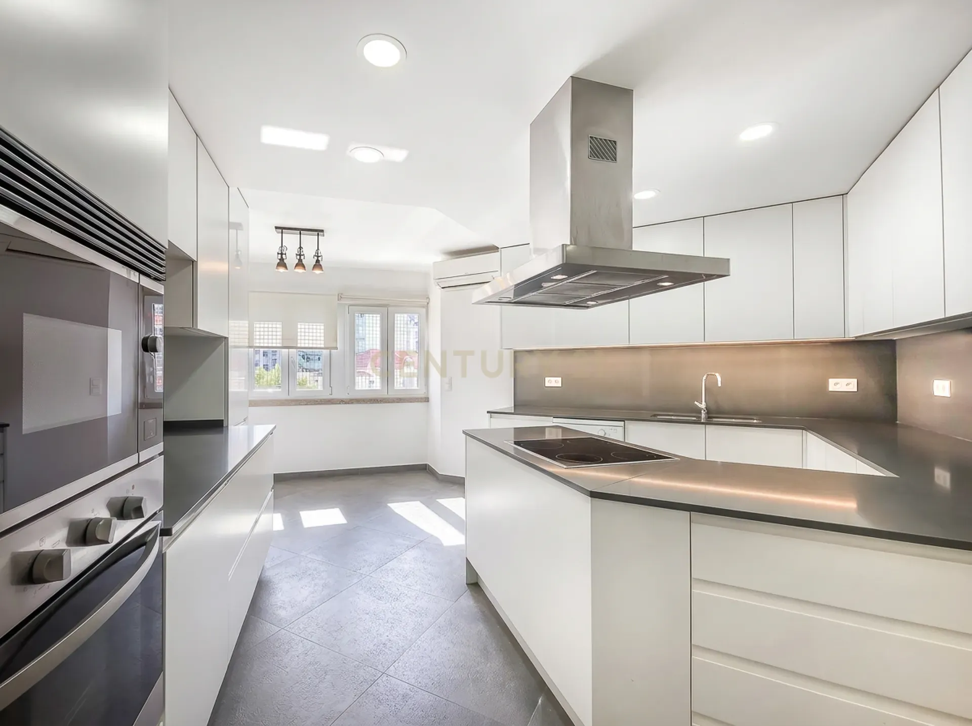 Fotografia 9 de Apartamento de luxo nas Avenidas Novas, Lisboa. Em Venda!