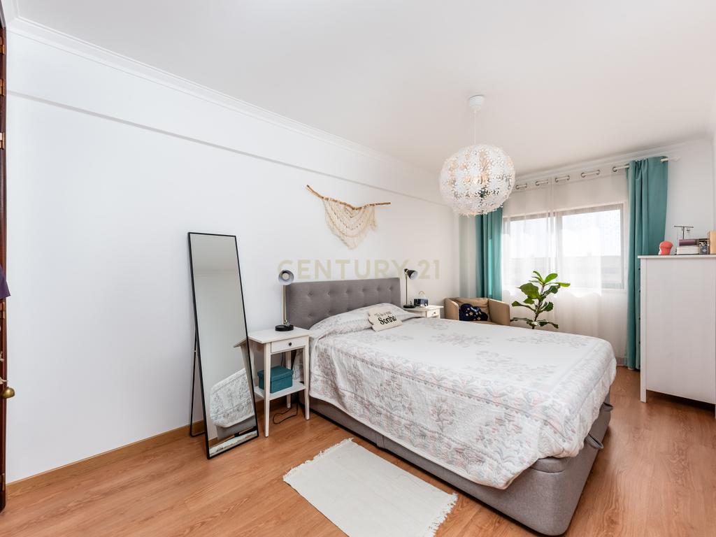 Apartamento T2 + 1 em Agualva-Cacém - Image 22