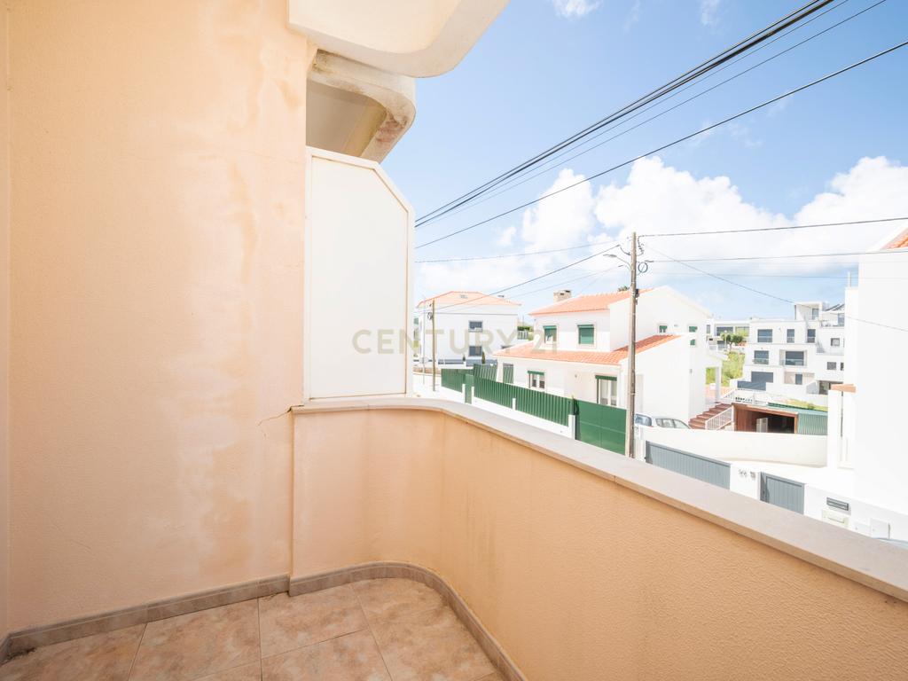 Moradia T3 com Vista para as Berlengas – Areia Branca, Lourinhã - Image 17