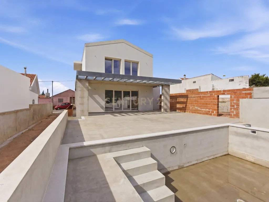 MORADIA T3 NOVA COM PISCINA E VISTA SERRA EM LOTE 795 M2 | Vilar, Cadaval - Image 20