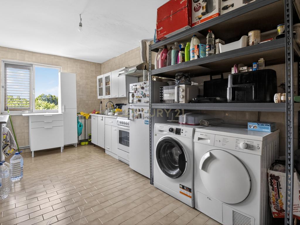 Moradia multi-familiar isolada em Bragança - Image 35