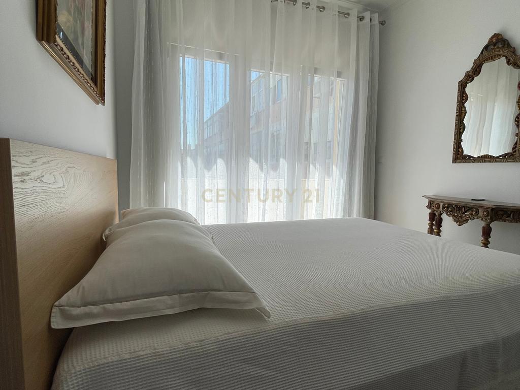 apartamento T2  situado numa das zonas mais privilegiadas de Almada - Image 17