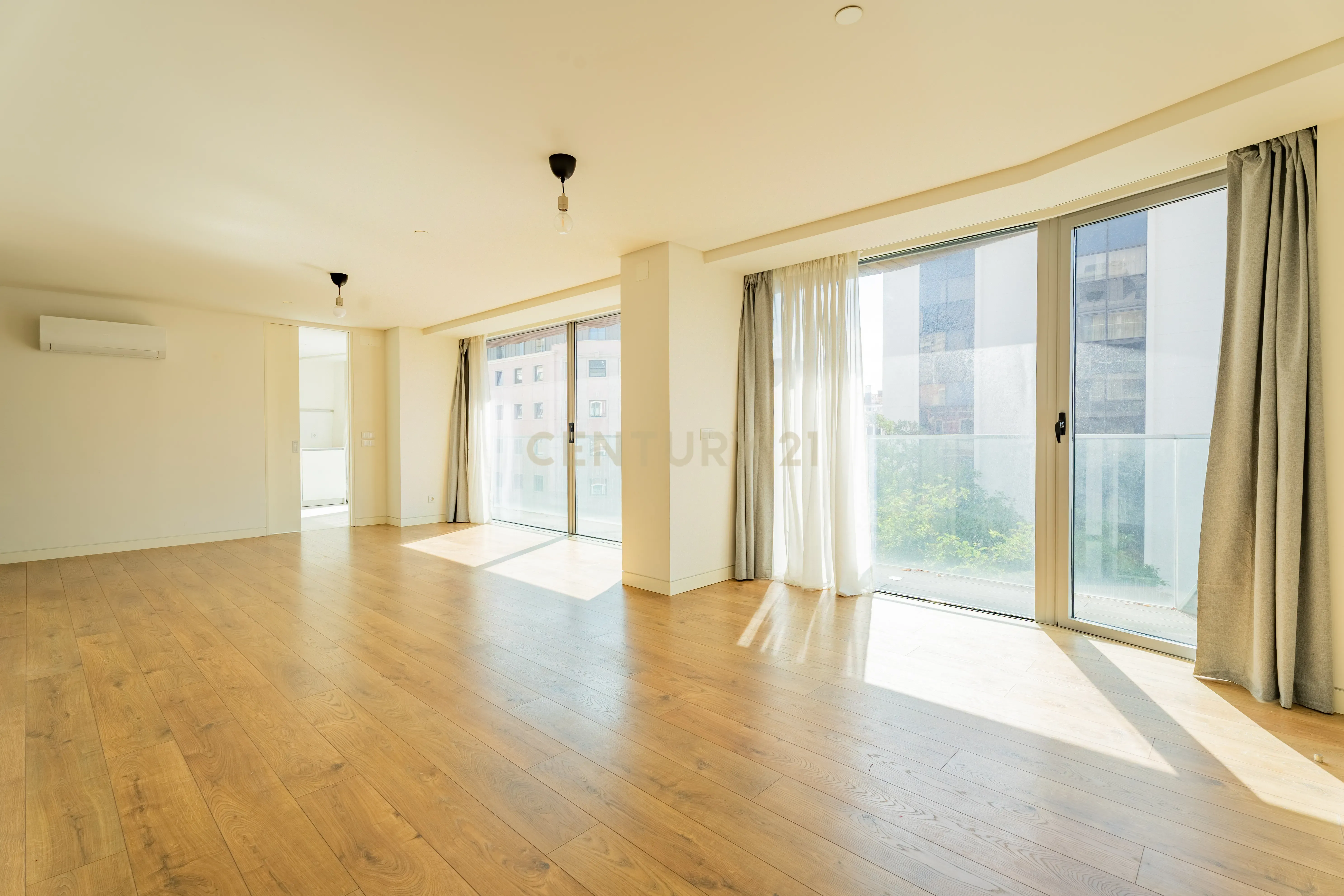 Fotografia 11 de T3 com terraço, +200 m² e garagem junto à Avenida da Liberdade