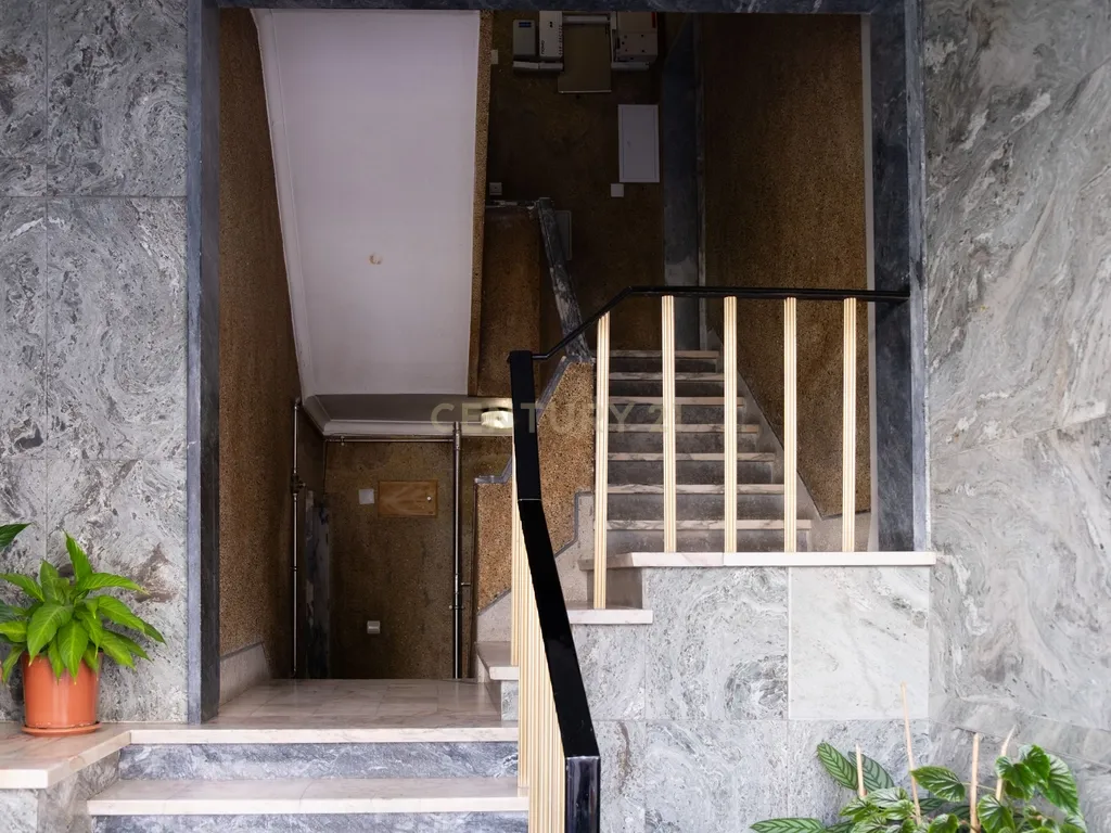 Apartamento na Póvoa de Santo Adrião | Ideal para Habitação Própria ou Investimento - Image 18