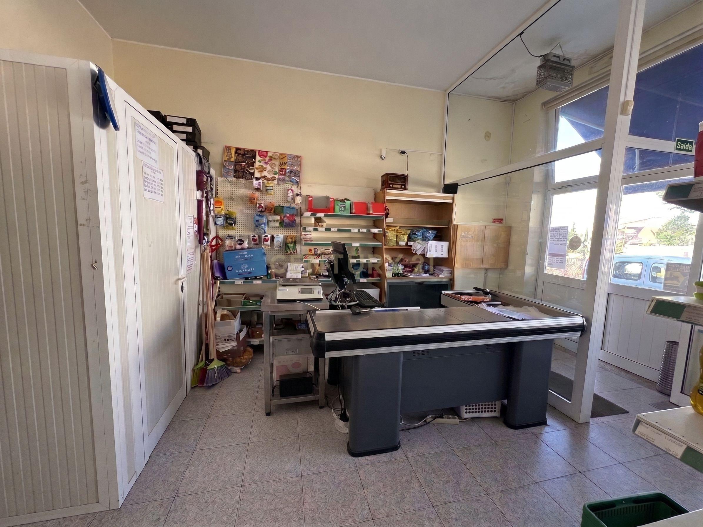 Fotografia 2 de Trespasse de Supermercado em Gião, Vila do Conde – Excelente Oportunidade de Negócio