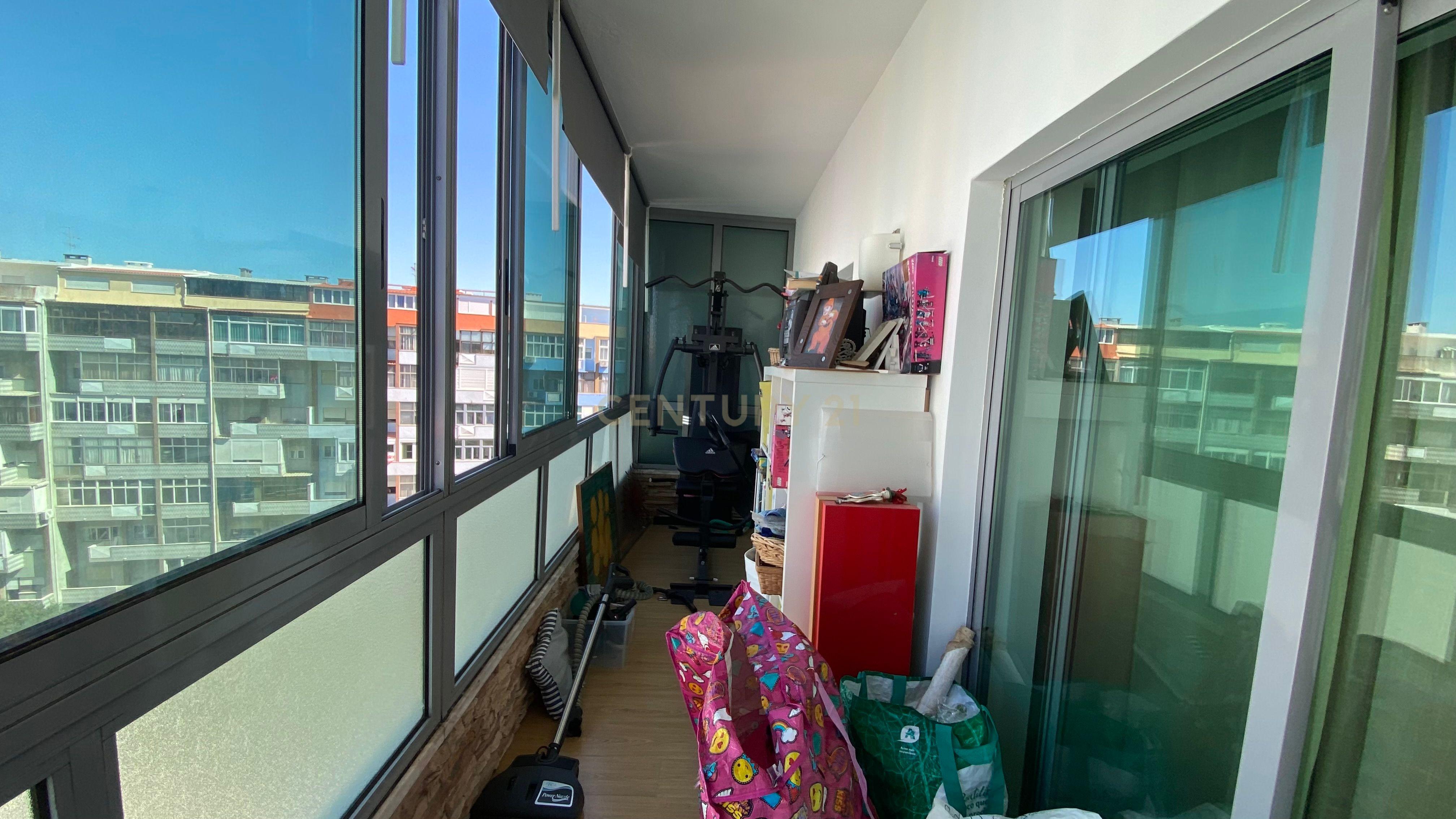 Fotografia 10 de Apartamento T2 em Cacilhas