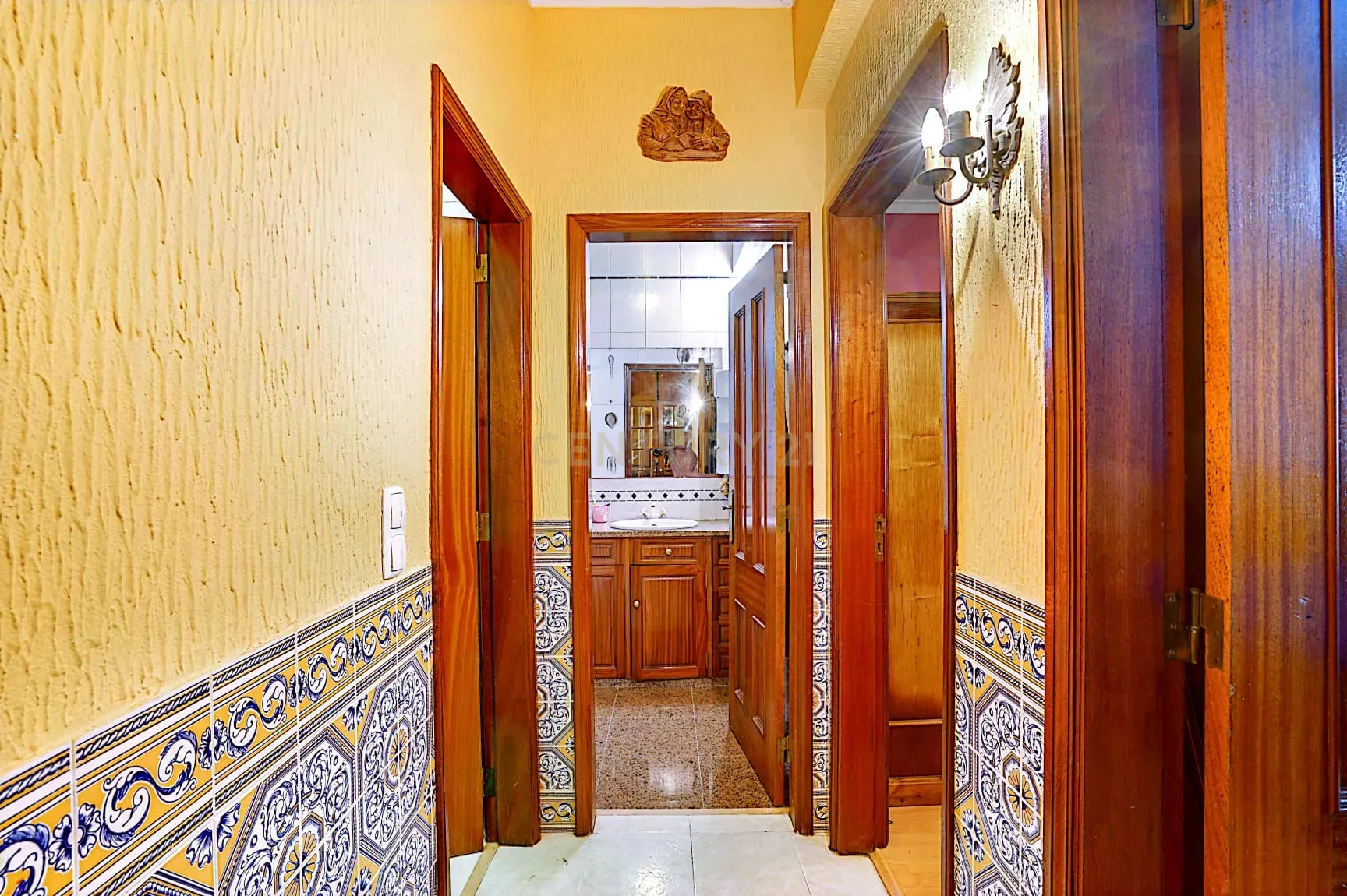 Fotografia 12 de Apartamento T3 convertido em T2 em Linda-A-Velha - excelente localização