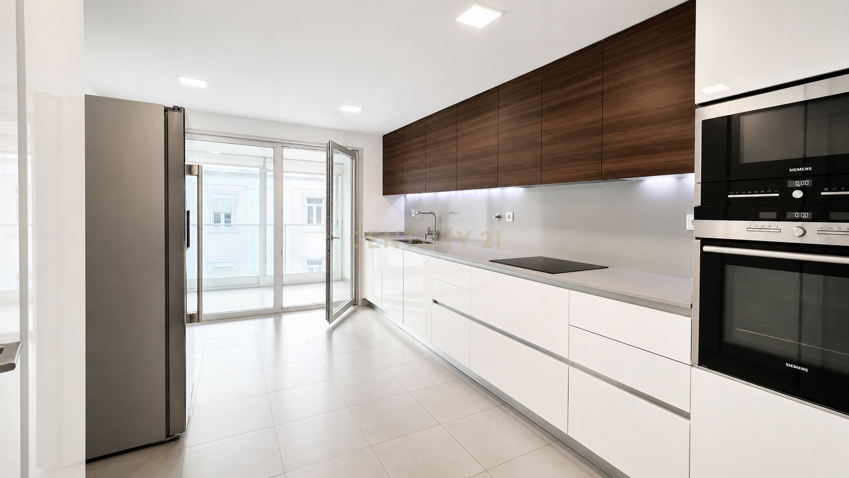Fotografia 5 de Apartamento T4 para arrendar com 280 m² e 3 estacionamentos no Campo Pequeno