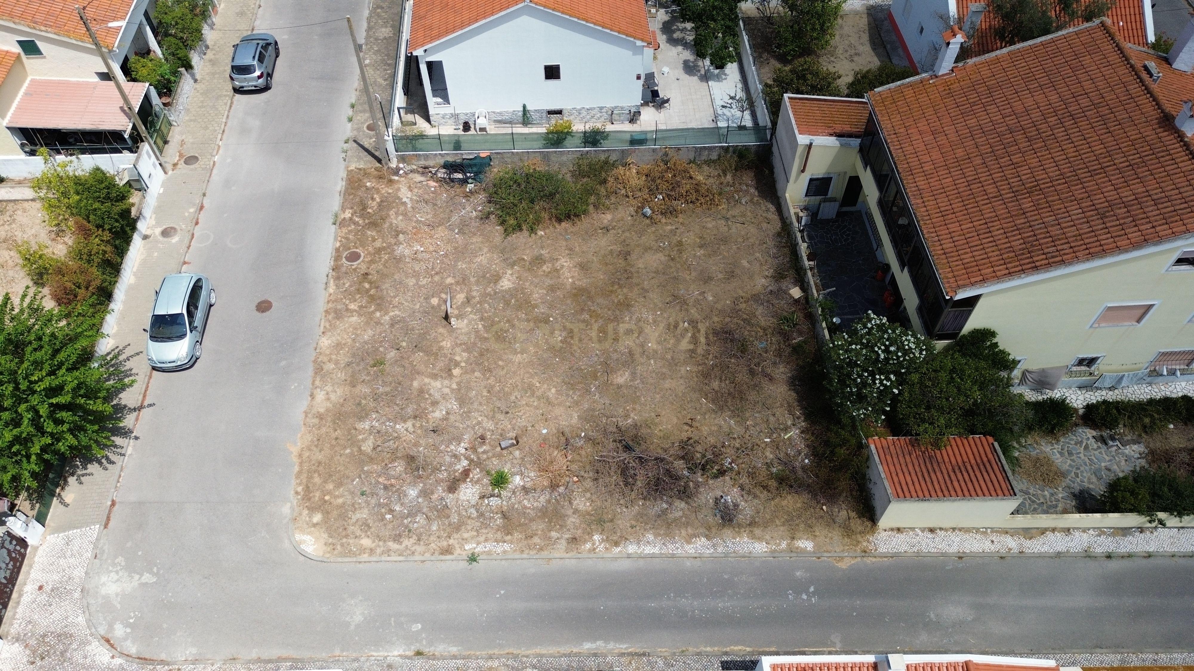 Fotografia 7 de Terreno Urbano de 318 m² em Palmela: Viabilidade para Moradia de 210 m² + Garagem