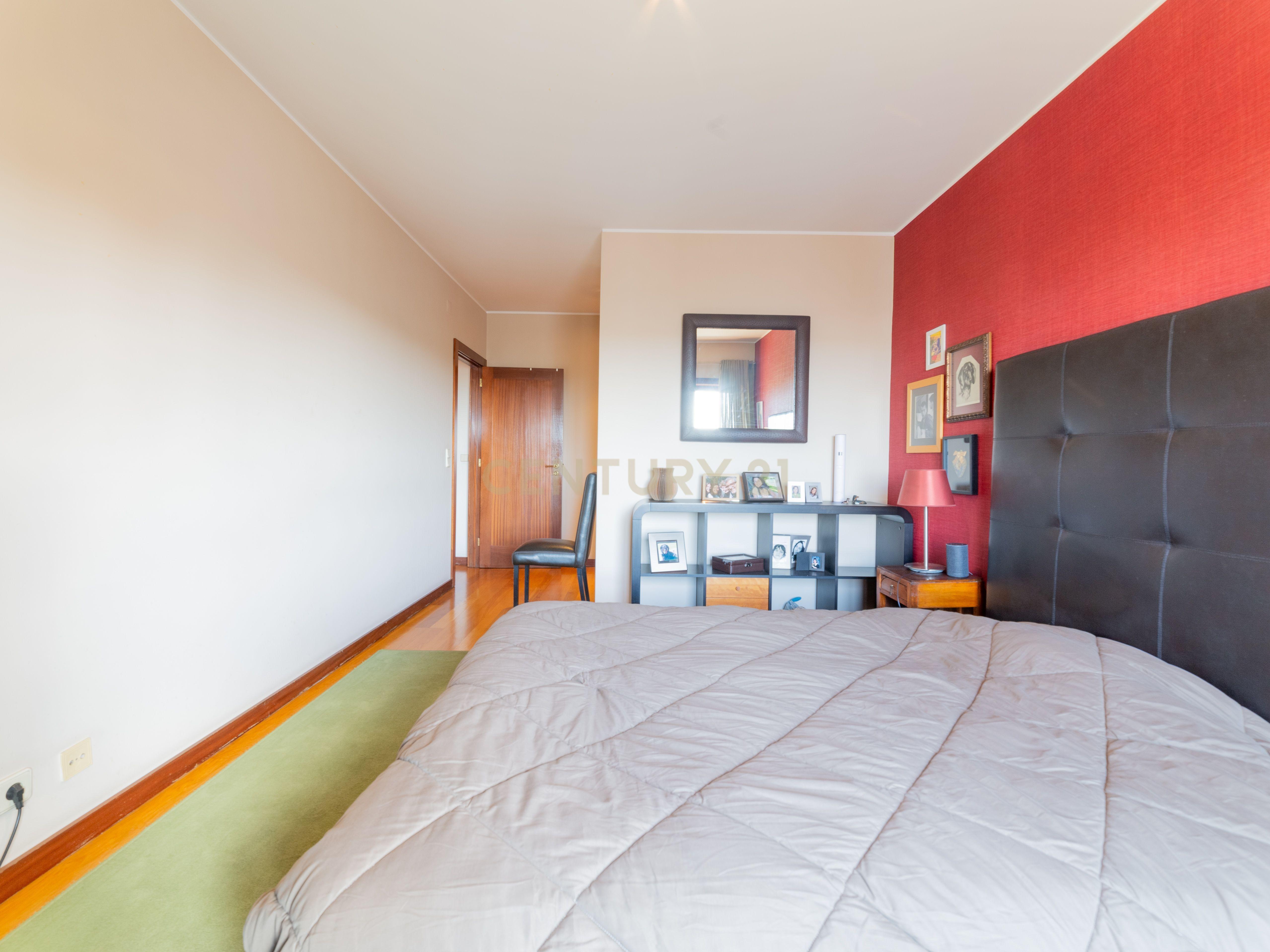 Espectacular T2 na Rua das Andrezas, em condominio fechado, em Ramalde, Porto - Image 11