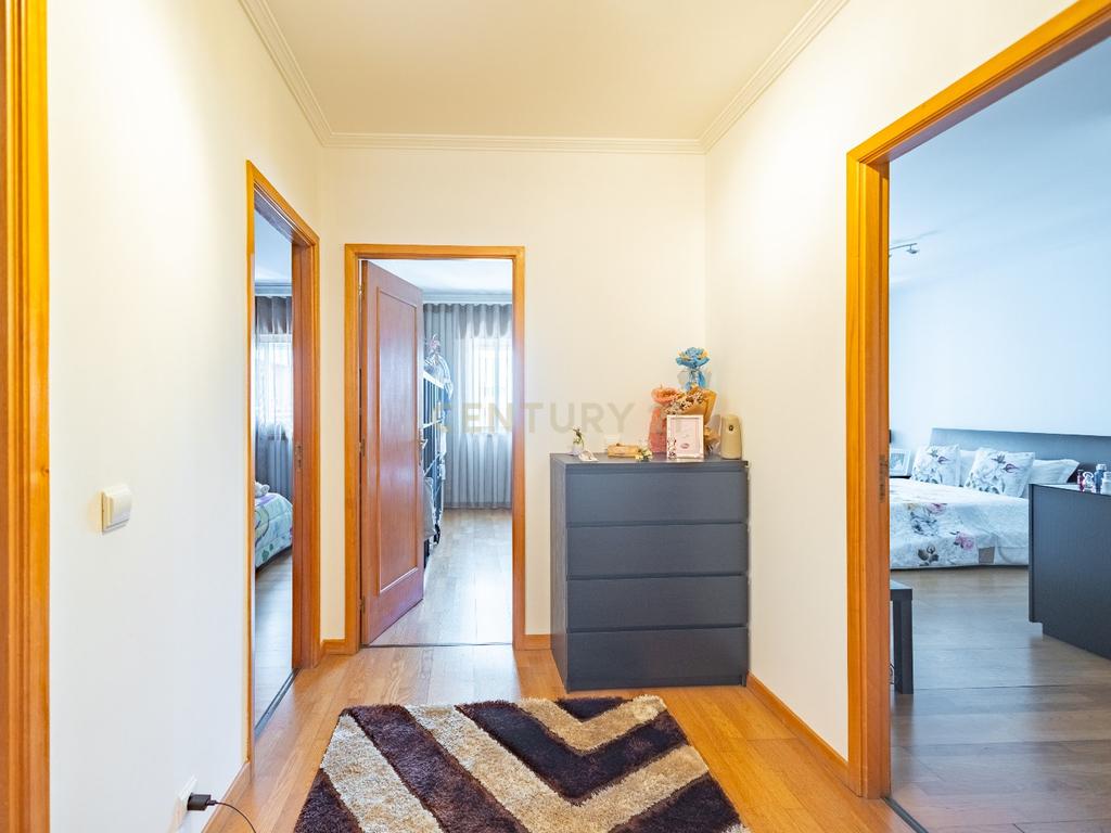Apartamento T3 junto ao Estádio Municipal em Marco de Canaveses (3ºandar) - Image 10