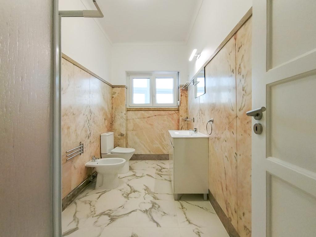 Apartamento T4 na Rua Passos Manuel, Arroios, Lisboa - Image 9