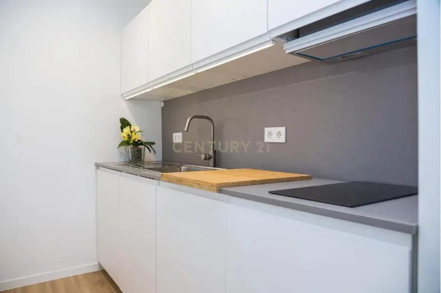 Apartamento T0 mobilado e equipado