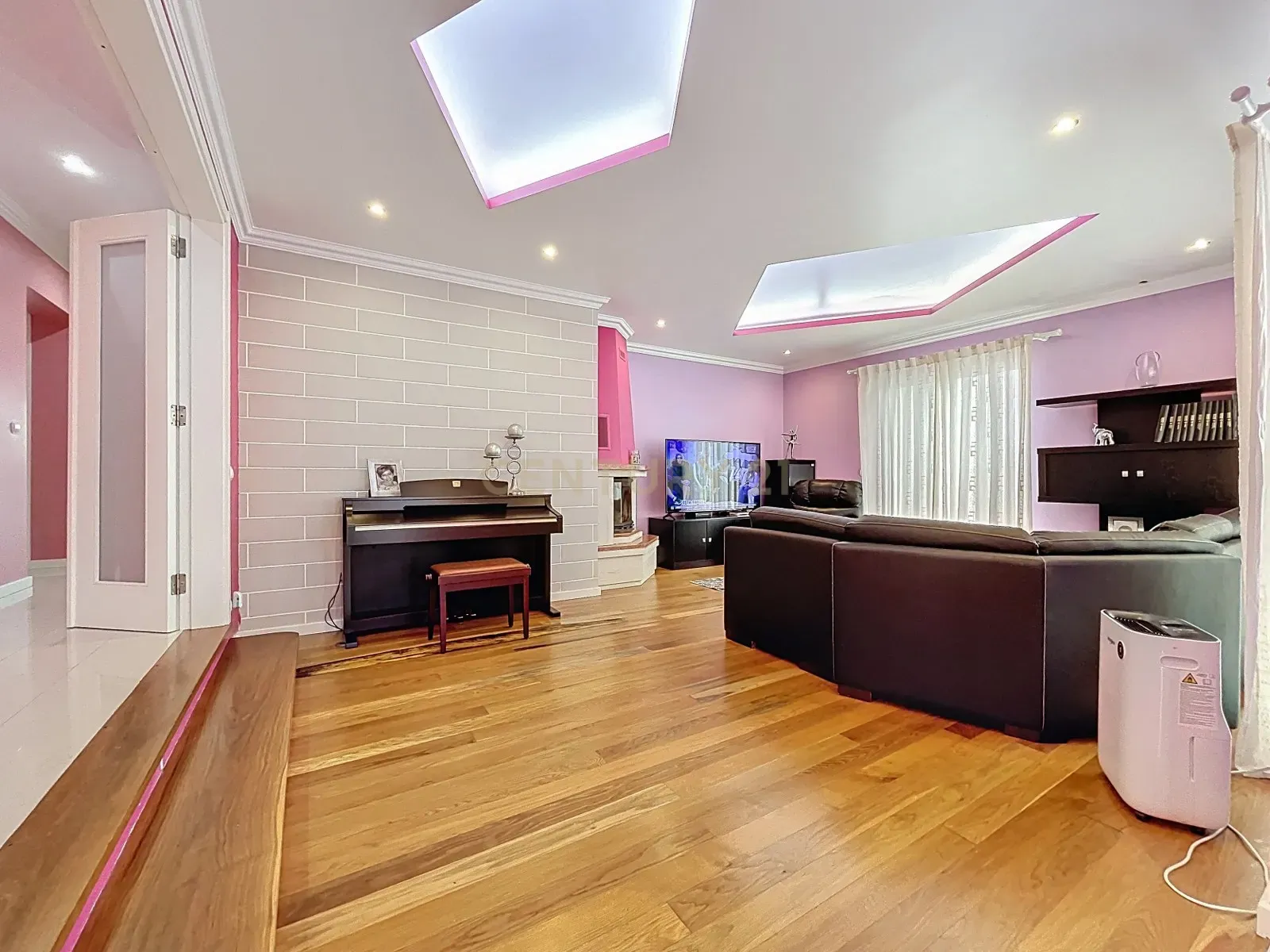 Fotografia 4 de O Refúgio Perfeito para a Sua Família | Moradia T4 com Piscina Coberta e 2.656 m² de Terreno