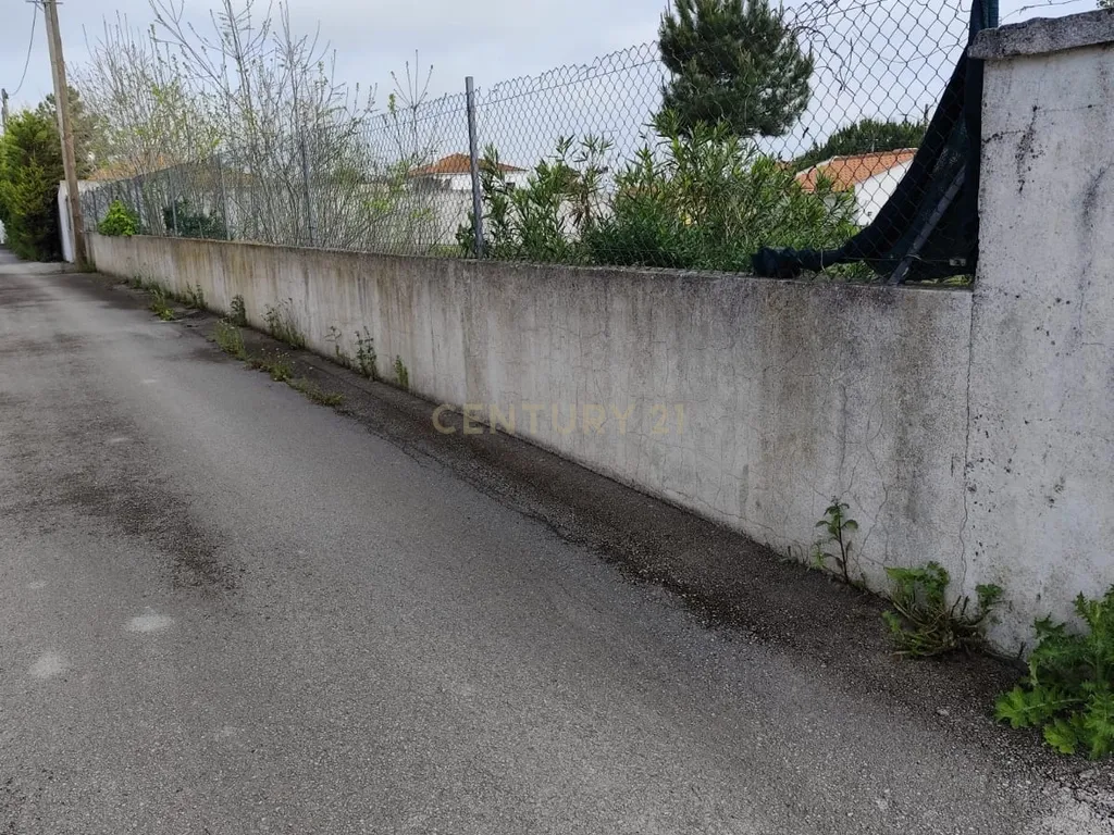 Terreno de 677m2 Urbano - Image 8