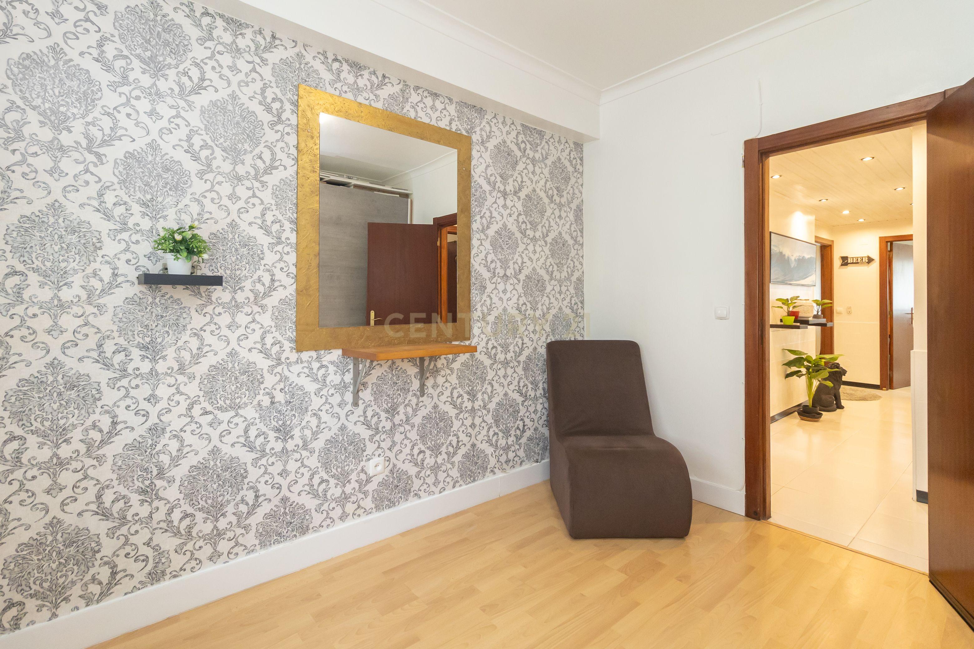 Apartamento T3 c/ 2WC em Vale Flores (RESERVADO) - Image 25