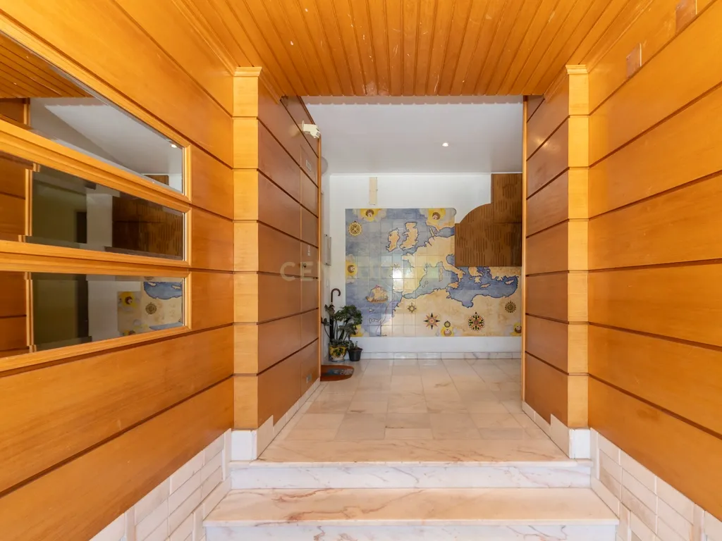 Apartamento T2 na Quinta da Carcereira - Sobreda - Image 16