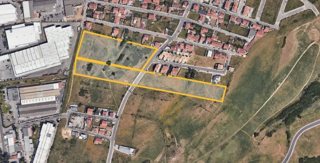Terrenos com 28.520m2 no Concelho de Cascais - Image 4