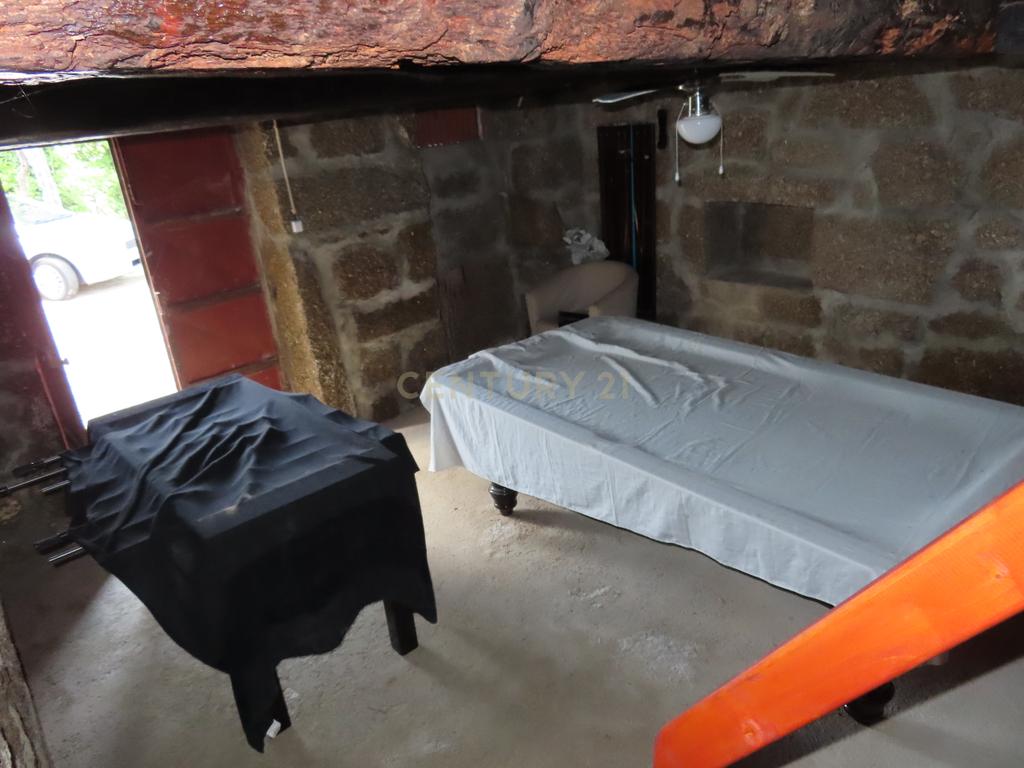 Moradia T2 em Travanca, Cinfães – Ideal para Habitação ou Férias - Image 40