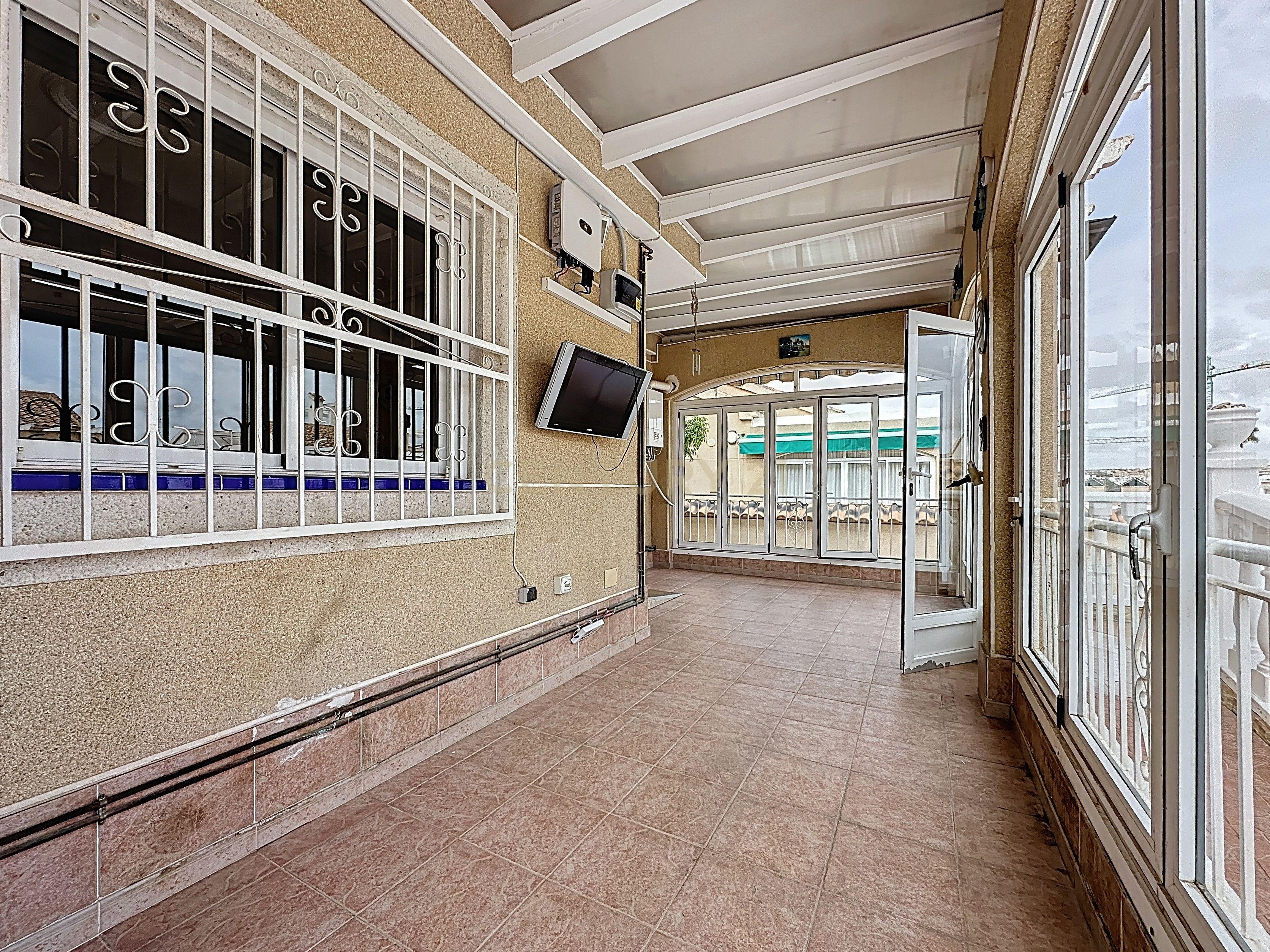 Encantadora moradia com piscina em La Florida – Orihuela Costa - Image 4