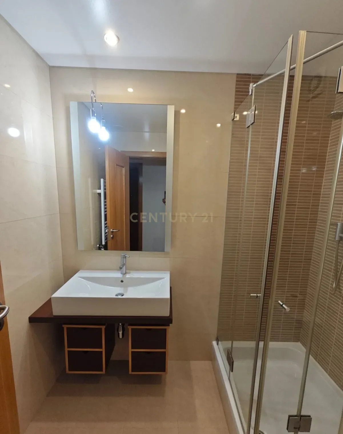 Apartamento de 3 assoalhadas, Box fechada e arrecadação, Póvoa de Santa Iria - Image 18