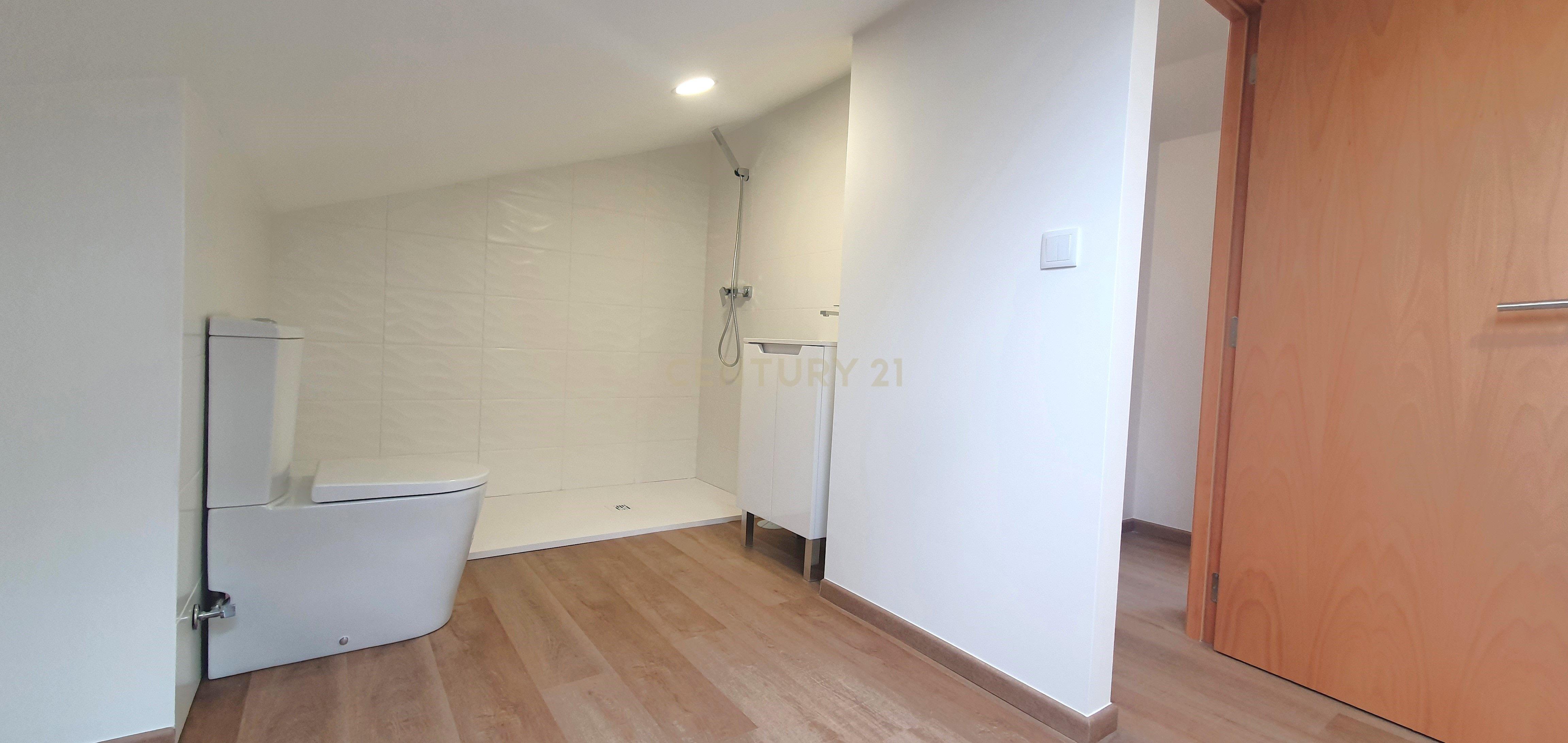 Apartamento T3+2 no Centro da Cidade - Image 13