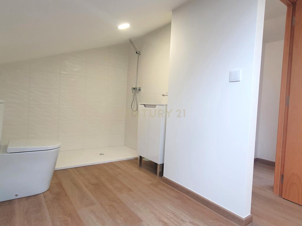 Apartamento T3+2 no Centro da Cidade - Image 13