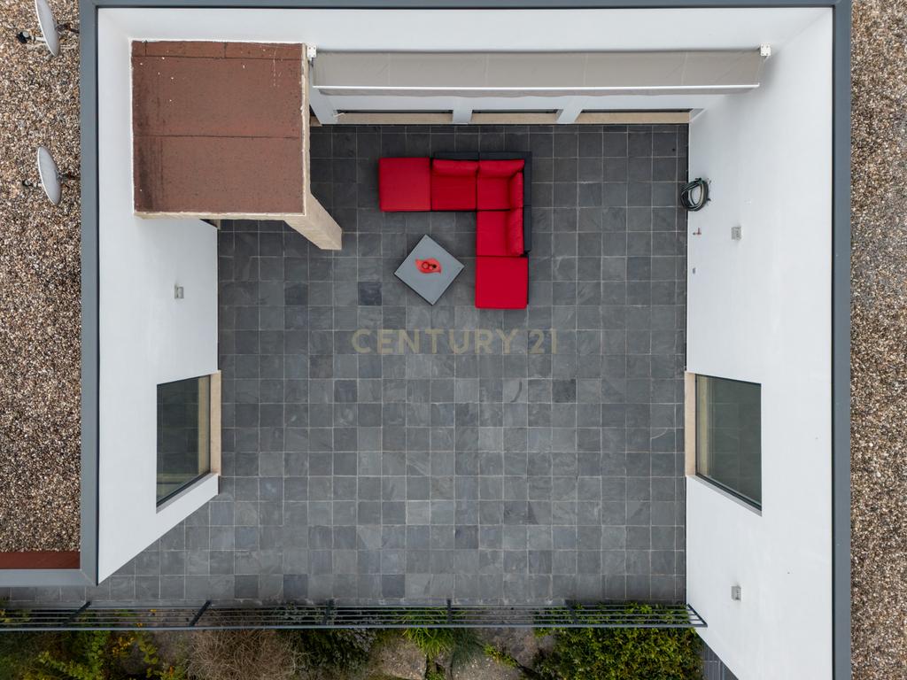 Moderna moradia T4 de luxo com terreno para investimento - Alcanena - Santarém - Image 11