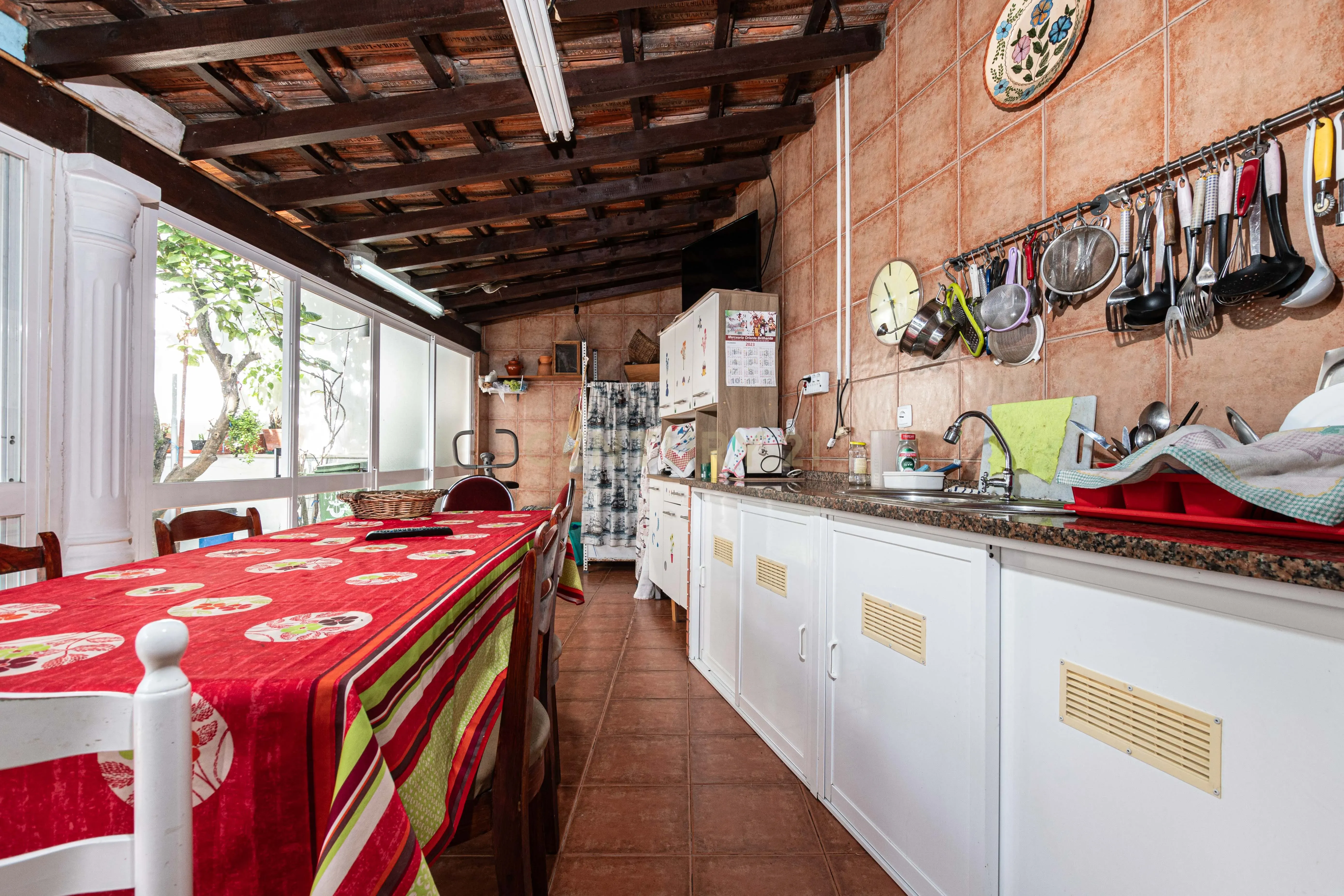 Moradia T4 no Bairro Madre de Deus - Image 60
