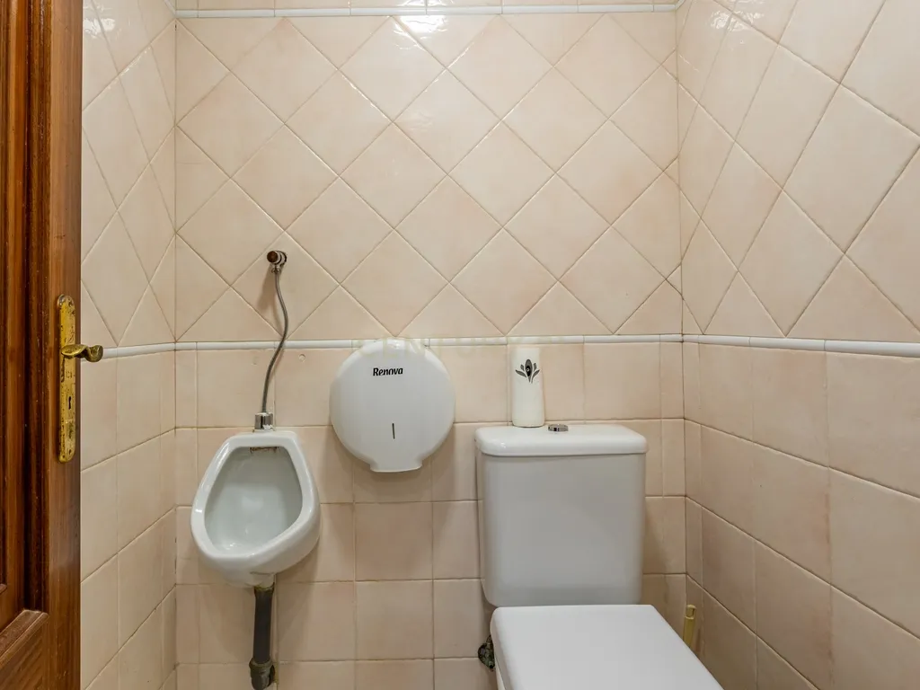 Espaço comercial no centro de Alverca junto às Finanças - Image 20