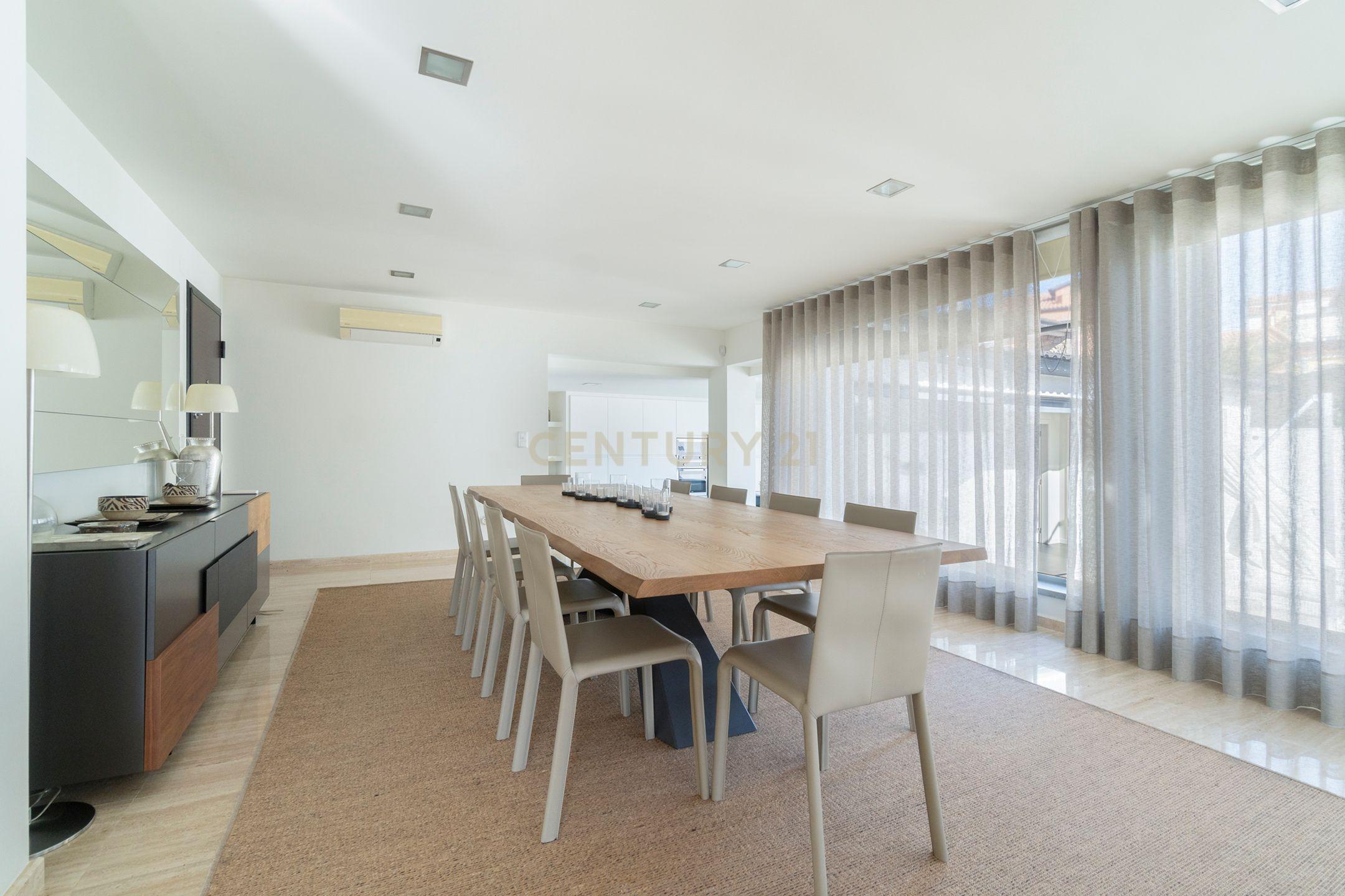 🏡 Luxo em Cada Detalhe: Moradia Exclusiva em Birre, Cascais - Image 18