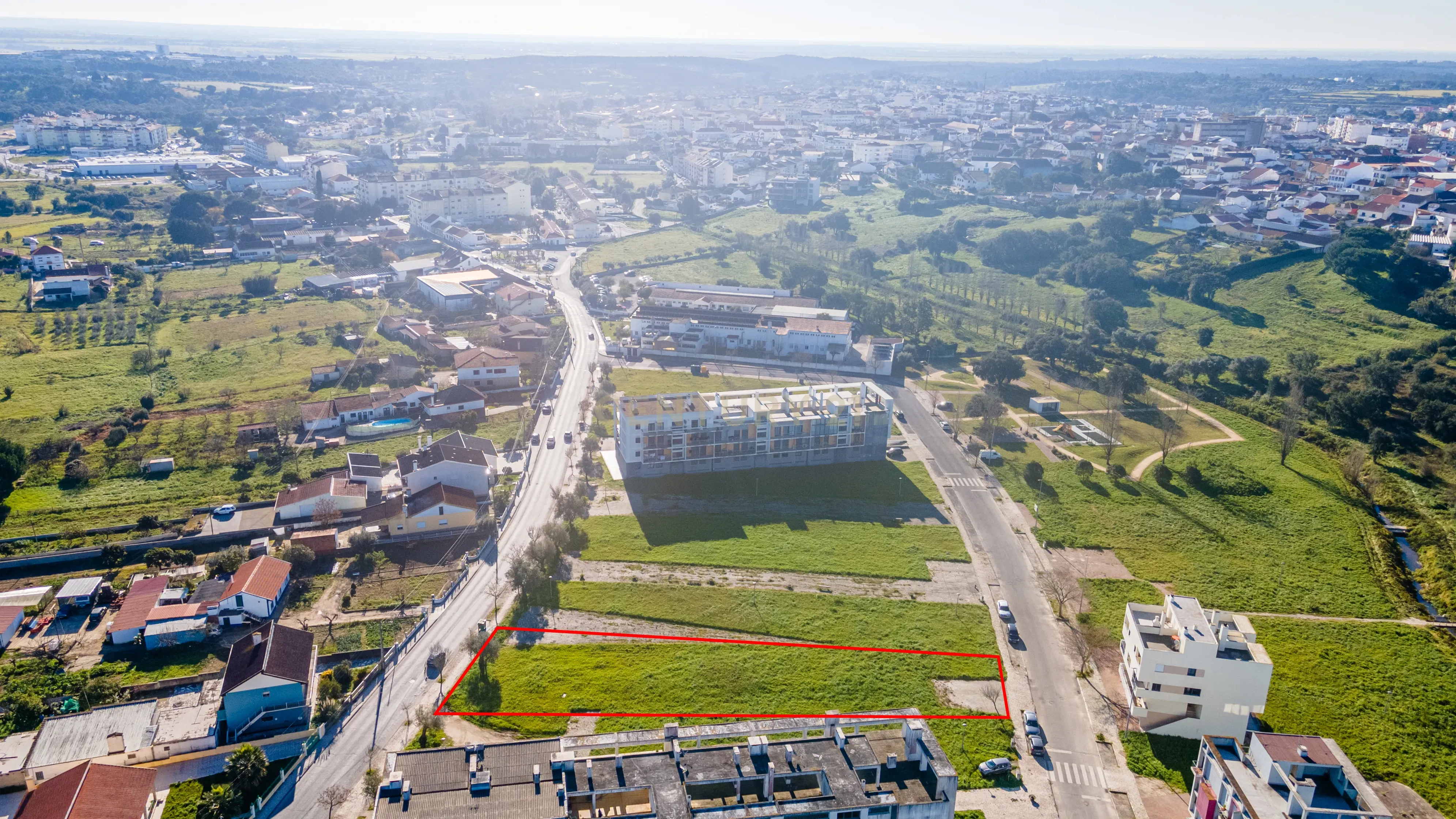 Lote de Terreno Urbano no Centro do Cartaxo para construção de 3 blocos Habitacionais - Image 11