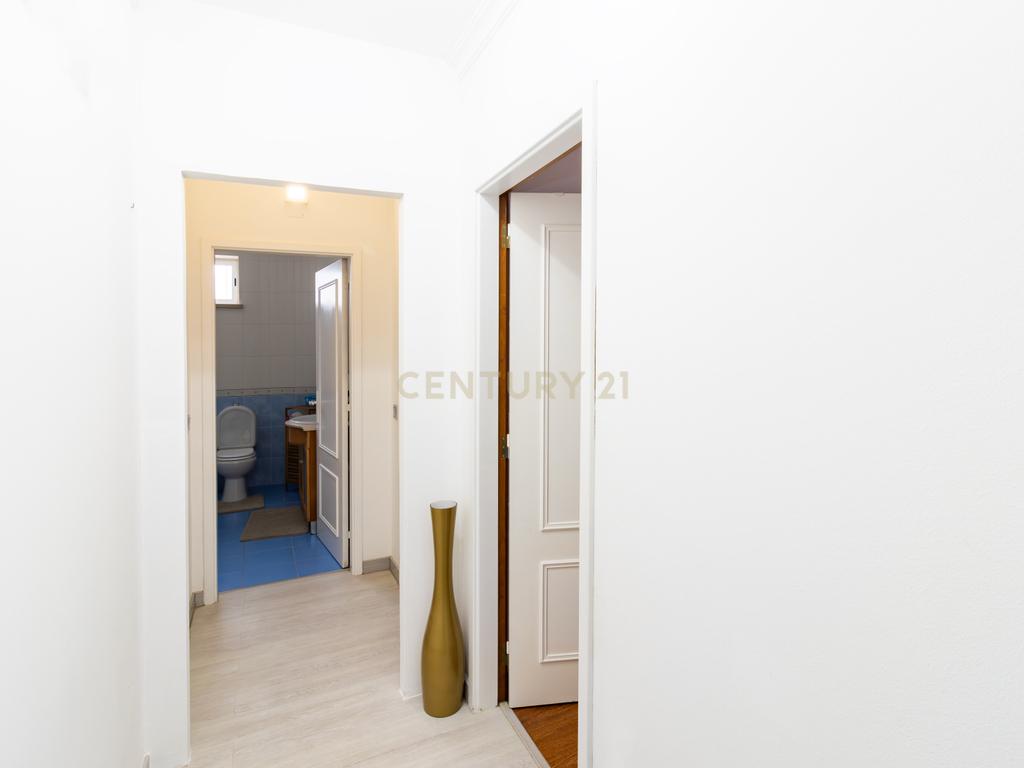 Apartamento T3, Rés do Chão, Marinha Grande - Image 8