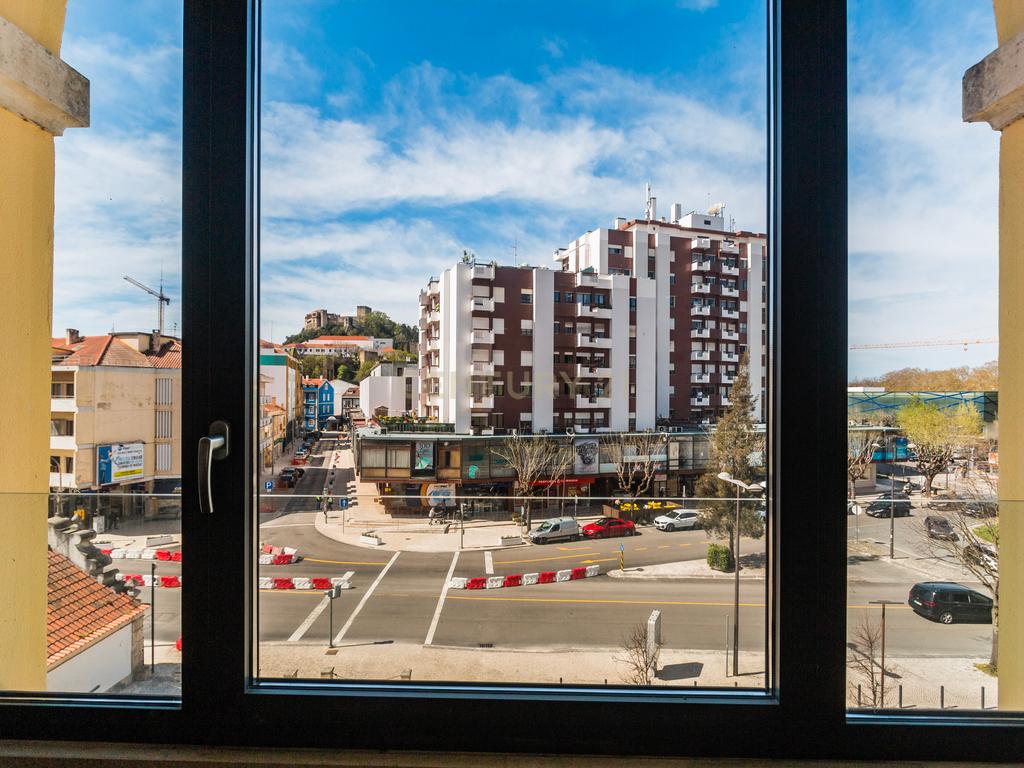 T2 Duplex | Moagem Heritage | Edifício Único e Icónico | Coração de Leiria - Image 13